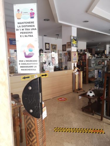 Cartelli Covid 19 photo review